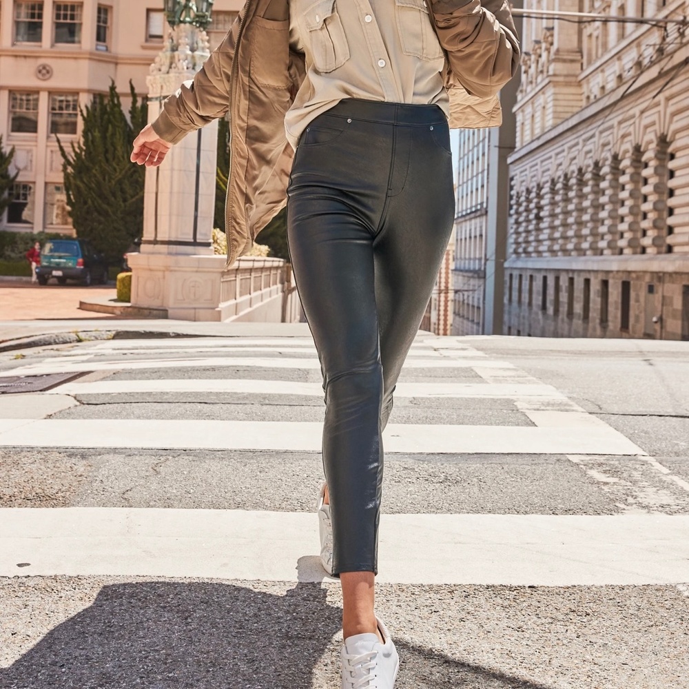 Spanx Leather-Like Ankle Skinny Pants Large Petite